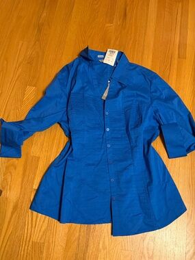Royal Blue Button Down Top by Larry Levine - xL (fits like a large)